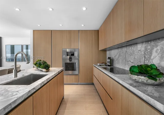Homes for sale in Miami Beach, FL | 501 West Ave #4102, Miami Beach, FL 33139 | MLS# A12044871