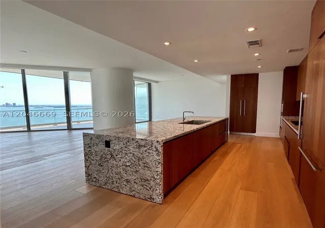 3rd image of 175 Se 25Th Road #2804, Miami, FL 33129 | MLS# A12046669