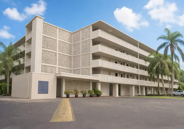 Homes for sale in Hollywood, FL | 4650 Washington St #210, Hollywood, FL 33021 | MLS# B26047660