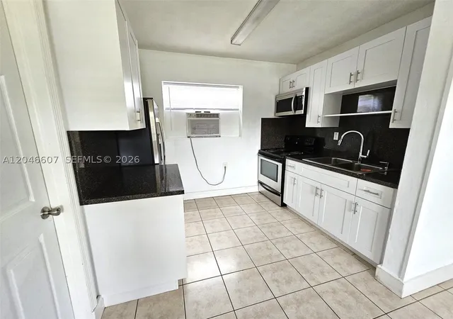 Photo 1 of Single family home for sale at 15451 Sw 289th Ter, Homestead, FL 33033 | MLS# A12046607 | Listing updated on 2026-08-24