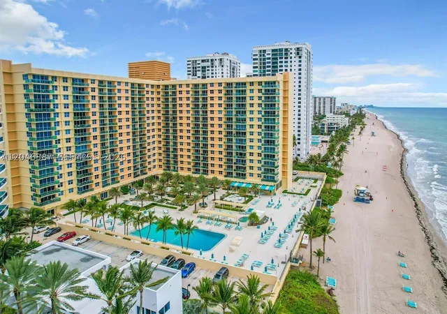 3rd image of 2501 S Ocean Dr #438, Hollywood, FL 33019 | MLS# A12046387