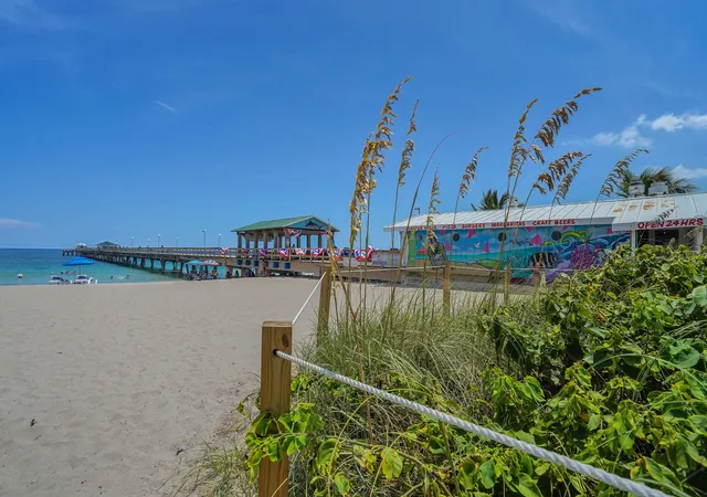 Homes for sale in Lauderdale By The Sea, FL | 4228 N Ocean Drive, Lauderdale By The Sea, FL 33308 | Houzeo