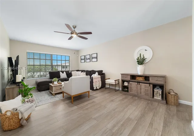 5th image of 2201 Ne 66Th St, North Lauderdale, FL 33308