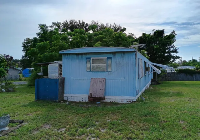 Homes for sale in Stuart, FL | 1512 Ne Dove Ave, Stuart, FL 34994 | MLS# B26047771