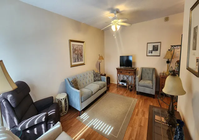 2nd image of 15 Se 13th St #D3, Boca Raton, FL 33432 | MLS# B26047794