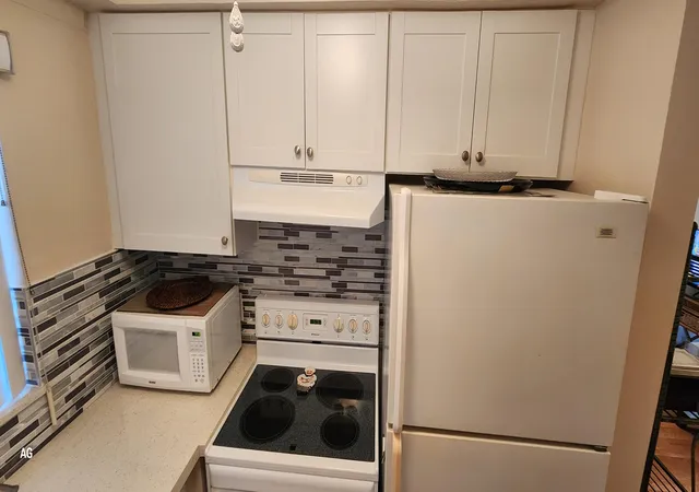 5th image of 15 Se 13Th St, Boca Raton, FL 33432