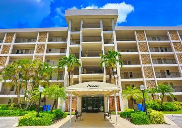 2nd image of 2801 N Palm Aire Dr #405, Pompano Beach, FL 33069 | MLS# B26047798