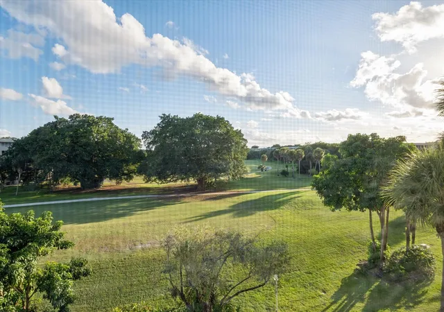 2nd image of 4112 W Palm Aire Dr, Pompano Beach, FL 33069