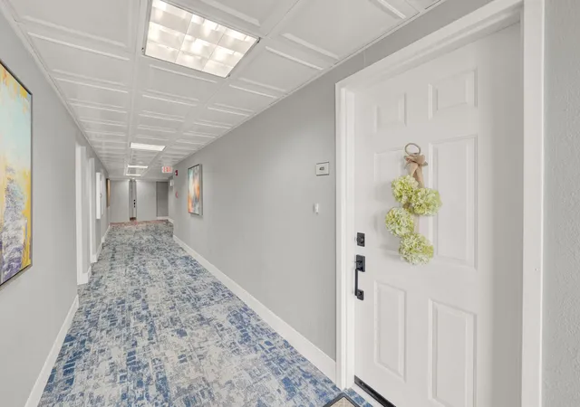 1st image of 800 Jeffery St #403, Boca Raton, FL 33487 | MLS# B26047813