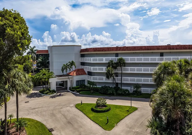 48th image of 800 Jeffery St #403, Boca Raton, FL 33487 | MLS# B26047813