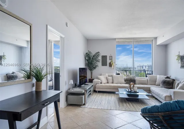 1st image of 140 S Dixie Hwy #609, Hollywood, FL 33020 | MLS# A12046969