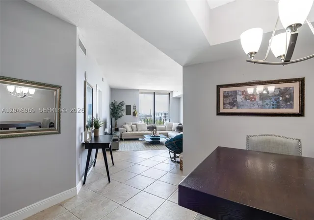 2nd image of 140 S Dixie Hwy #609, Hollywood, FL 33020 | MLS# A12046969