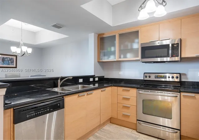 Homes for sale in Hollywood, FL | 140 S Dixie Hwy #609, Hollywood, FL 33020 | MLS# A12046969