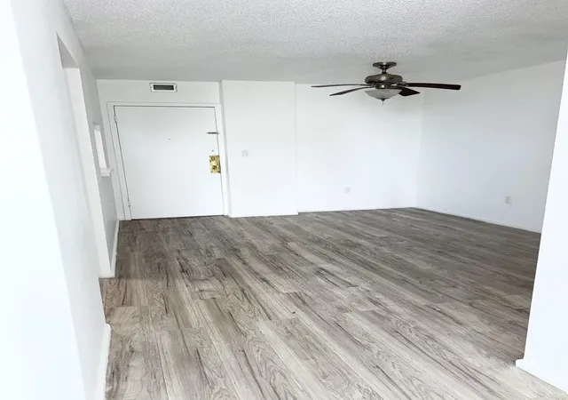 26th image of 12500 Ne 15th Ave #516, North Miami, FL 33161 | MLS# B26047861