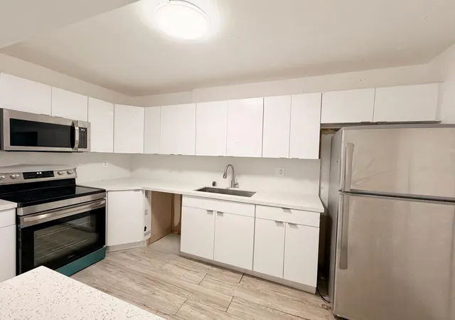 5th image of 12500 Ne 15Th Ave #516, North Miami, FL 33161 | MLS# B26047861