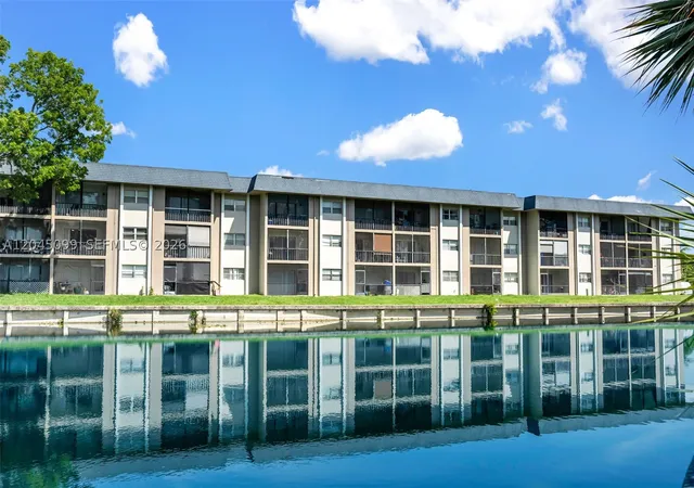 16th image of 8020 N Colony Circle N #304, Tamarac, FL 33321 | MLS# A12045099
