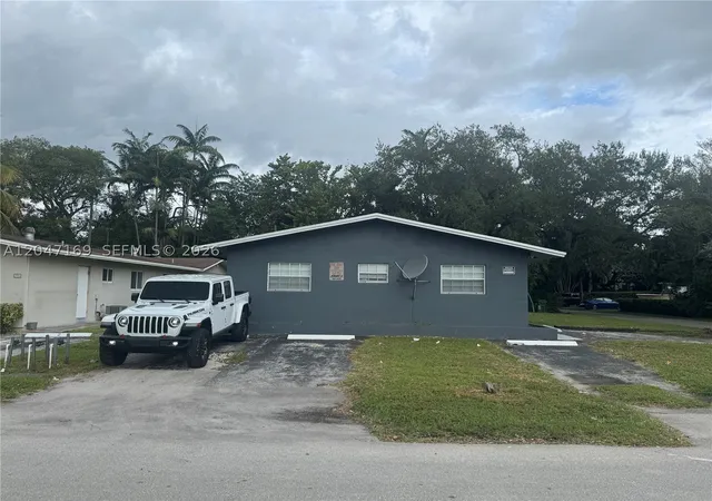 1st image of 353 Sw 19th Ave, Fort Lauderdale, FL 33312 | MLS# A12047169