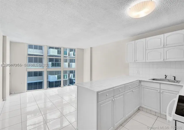 Photo 3 of Condo for sale at 1228 West Ave #613, Miami Beach, FL 33139 | MLS# A12047255 | Listing updated on 2026-08-12