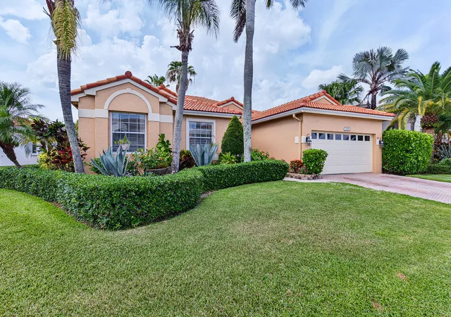 4th image of 22011 Palm Grass Dr, Boca Raton, FL 33428 | MLS# B26047998