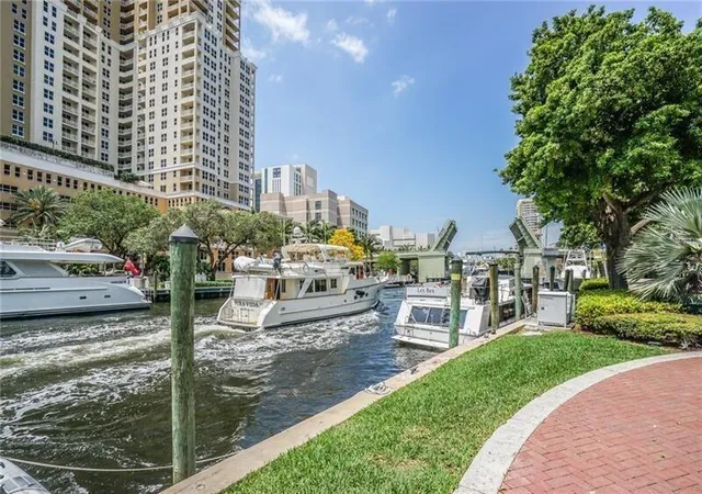 2nd image of 347 N New River Dr E #1808, Fort Lauderdale, FL 33301 | MLS# B26048035