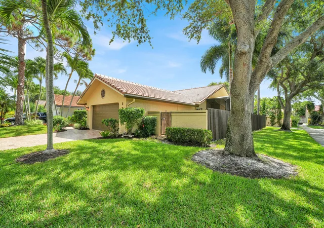 2nd image of 1735 Nw 21st Ct, Delray Beach, FL 33445 | MLS# B26048177