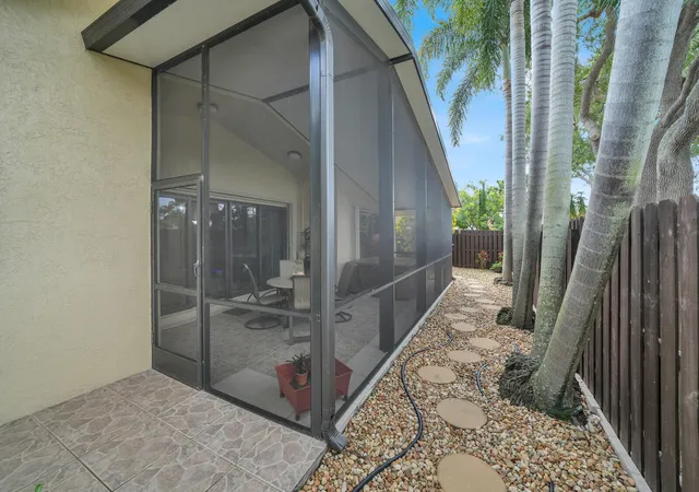 33rd image of 1735 Nw 21st Ct, Delray Beach, FL 33445 | MLS# B26048177