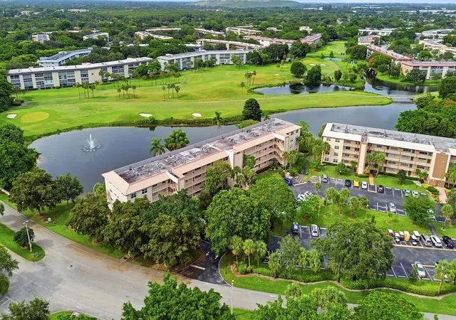 36th image of 2905 Victoria Pl #C4, Coconut Creek, FL 33066 | MLS# B26048183