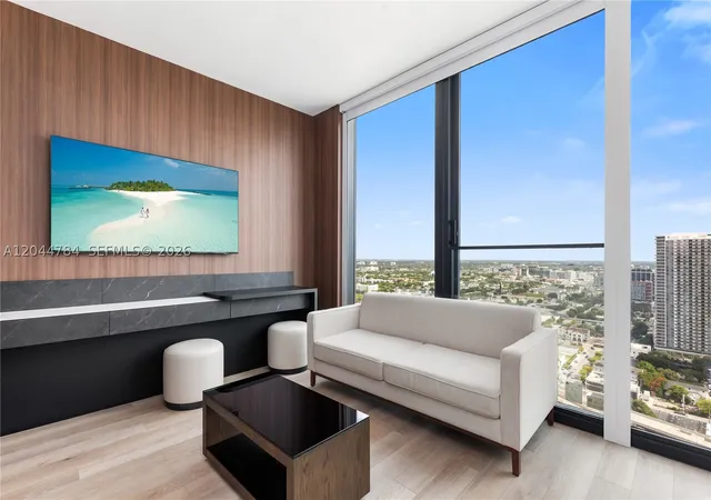 Homes for sale in Miami, FL | 20 Ne 11th #2905, Miami, FL 33132 | MLS# A12044784
