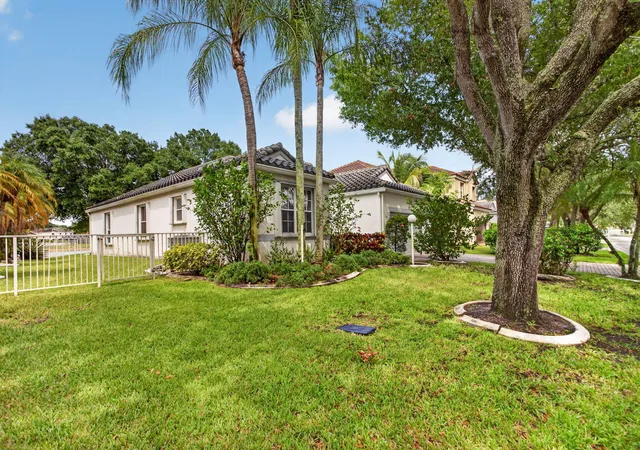 Homes for sale in Parkland, FL | 6621 Nw 78th Dr, Parkland, FL 33067 | MLS# B26048347