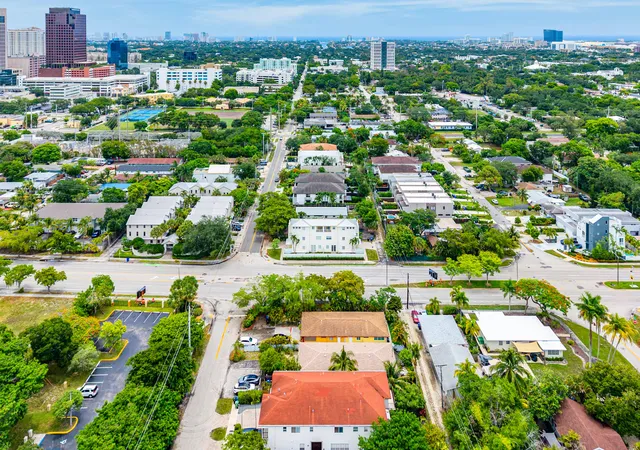 2nd image of 312 SW 9th St, Fort Lauderdale, FL 33315
