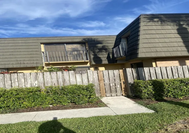 4th image of 3418 34Th Wy, West Palm Beach, FL 33407 | MLS# B26048368