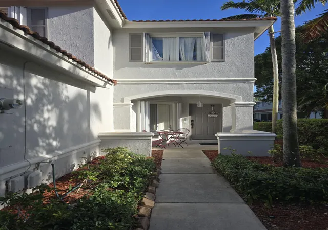 Homes for sale in Riviera Beach, FL | 6511 Sandy Bank Ter, Riviera Beach, FL 33407 | MLS# B26048370