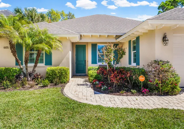 Homes for sale in Vero Beach, FL | 605 Bridgewater Ln Sw, Vero Beach, FL 32962 | MLS# B26048377