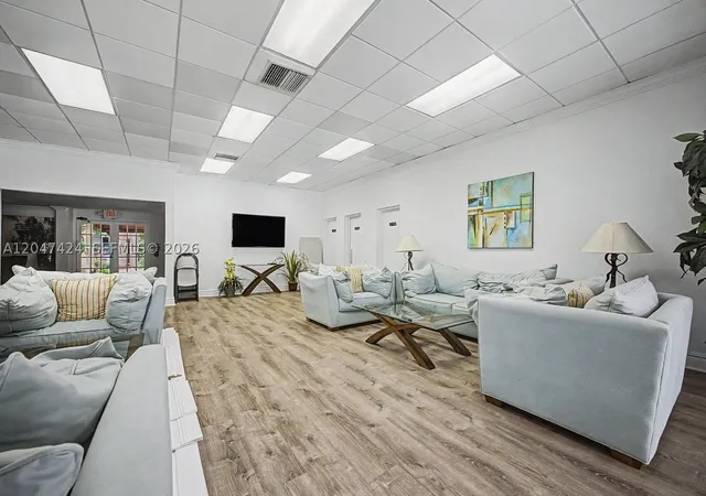 2nd image of Village at The Falls, Miami, FL 33176
