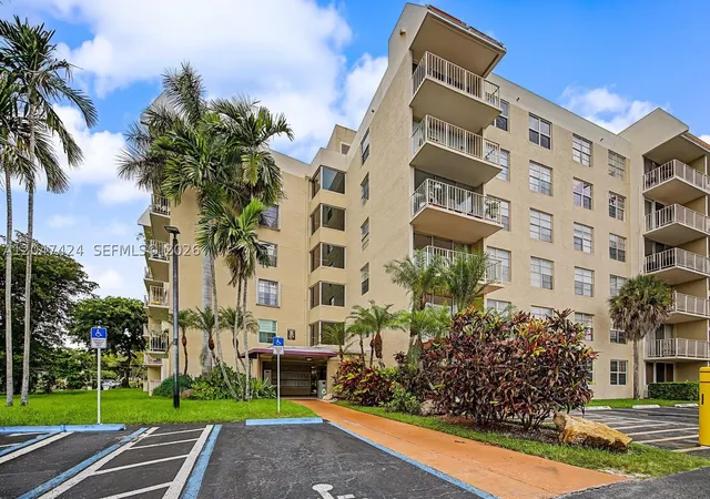 1st image of 13120 Sw 92nd Ave #B-207, Miami, FL 33176 | MLS# A12047424