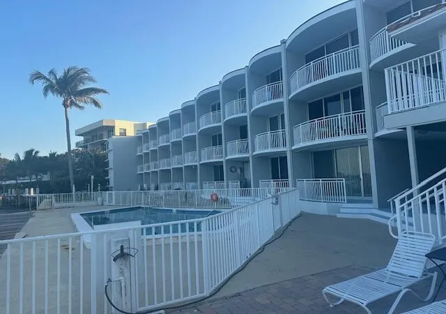 2nd image of 2508 Bay Dr, Pompano Beach, FL 33062