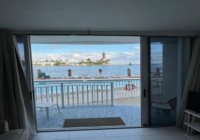 3rd image of 2508 Bay Dr #110, Pompano Beach, FL 33062 | MLS# B26048436
