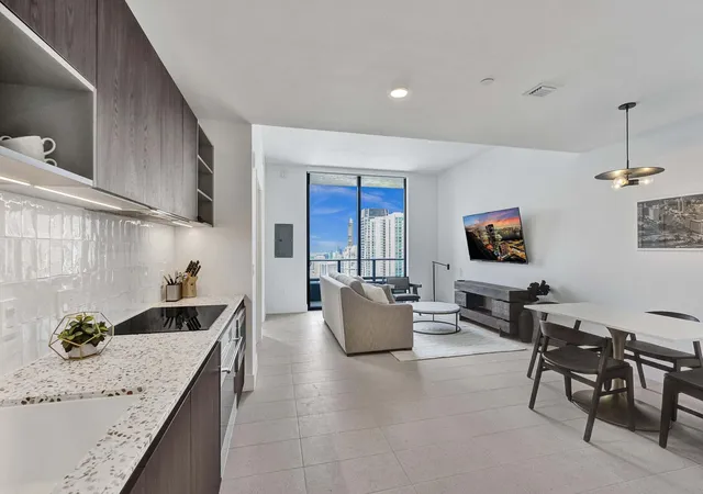 Homes for sale in Miami, FL | 159 Ne 6th St #4813, Miami, FL 33132 | MLS# B26048449