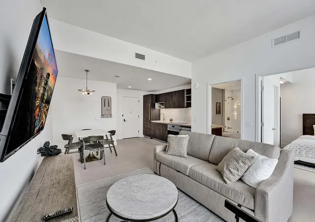 Homes for sale in Miami, FL | 159 Ne 6Th St #4813, Miami, FL 33132 | MLS# B26048449