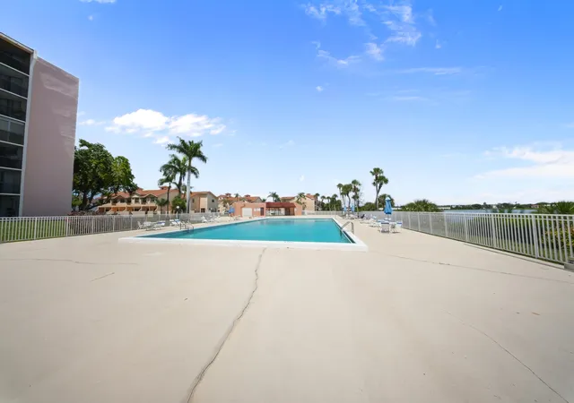 3rd image of 20860 San Simeon Wy #109-6, Miami, FL 33179 | MLS# B26048470