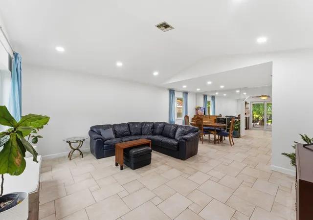 Homes for sale in Coral Springs, FL | 10237 Nw 31St St, Coral Springs, FL 33065 | MLS# B26048483