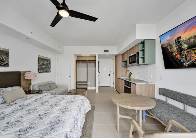 4th image of 601 Ne 1St Ave #4712, Miami, FL 33132 | MLS# B26048498