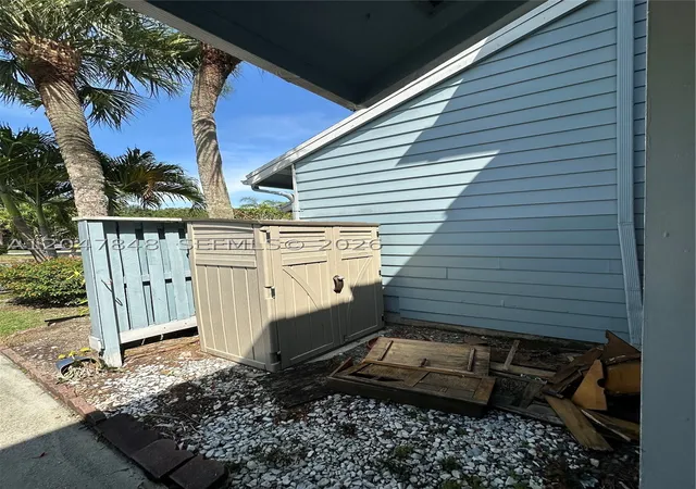 Homes for sale in North Lauderdale, FL | 2012 Champions Way, North Lauderdale, FL 33068 | MLS# A12047848