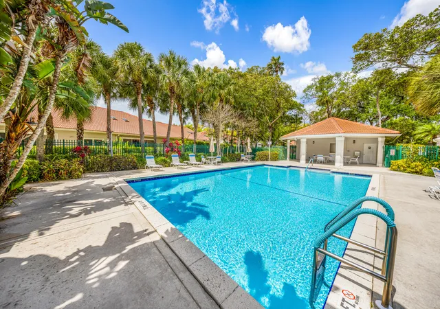 34th image of 4107 Carriage Dr #K2, Pompano Beach, FL 33069 | MLS# B26048524