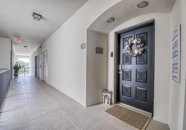 Homes for sale in Palm Beach Gardens, FL | 11811 Avenue Of The Pga #7-3b, Palm Beach Gardens, FL 33418 | MLS# B26048529