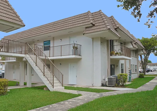 1st image of 6931 Sw 129th Ave #3, Miami, FL 33183 | MLS# B26048543