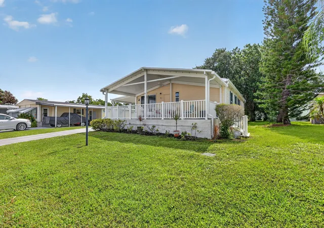 Homes for sale in Port St Lucie, FL | 5 Montilla Wy, Port St Lucie, FL 34952 | MLS# B26048566