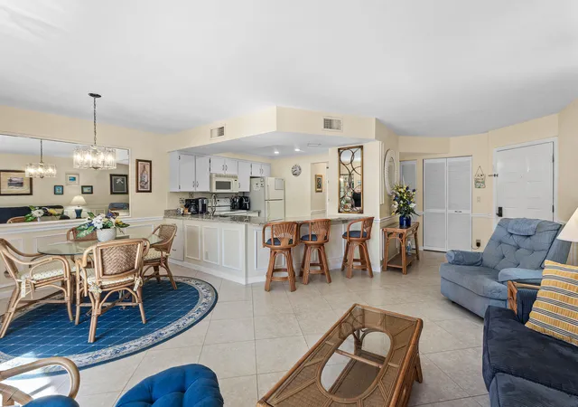 4th image of 1605 S Us Hwy 1 #D302, Jupiter, FL 33477 | MLS# B26048608