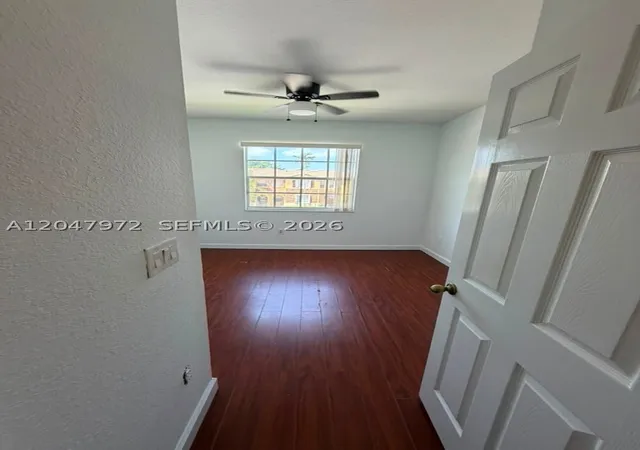 Homes for sale in Cutler Bay, FL | 9249 227th St, Cutler Bay, FL 33190 | Houzeo