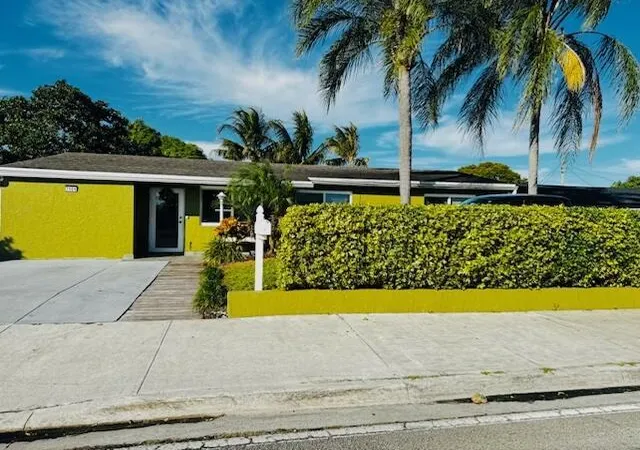 5th image of 7161 Sheridan St, Hollywood, FL 33024 | MLS# B26048652